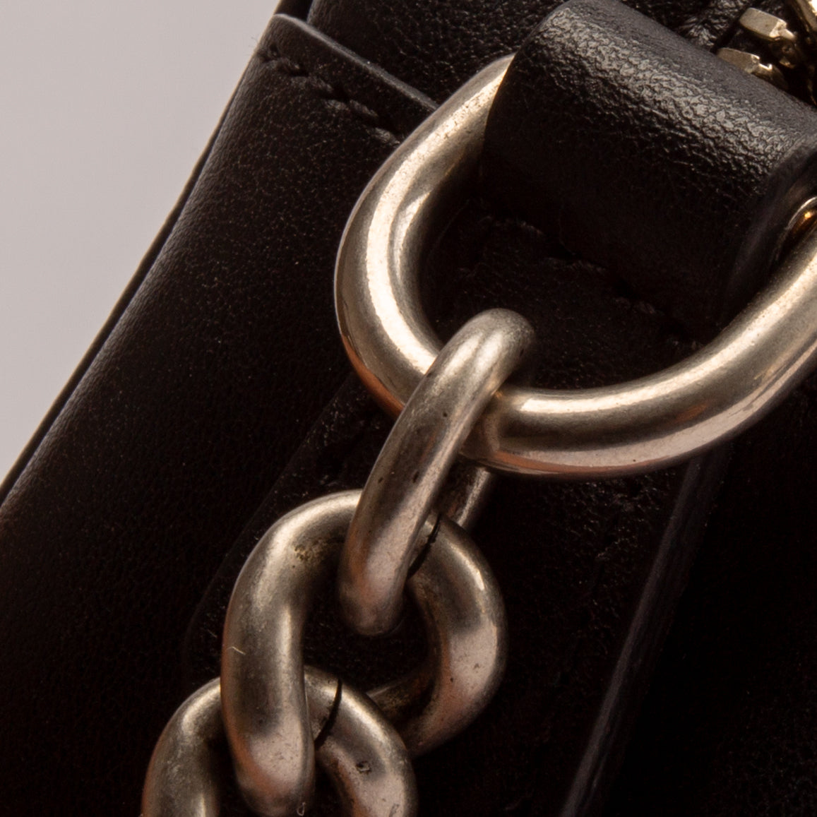GUCCI GG Marmont Small Shoulder Bag - Black