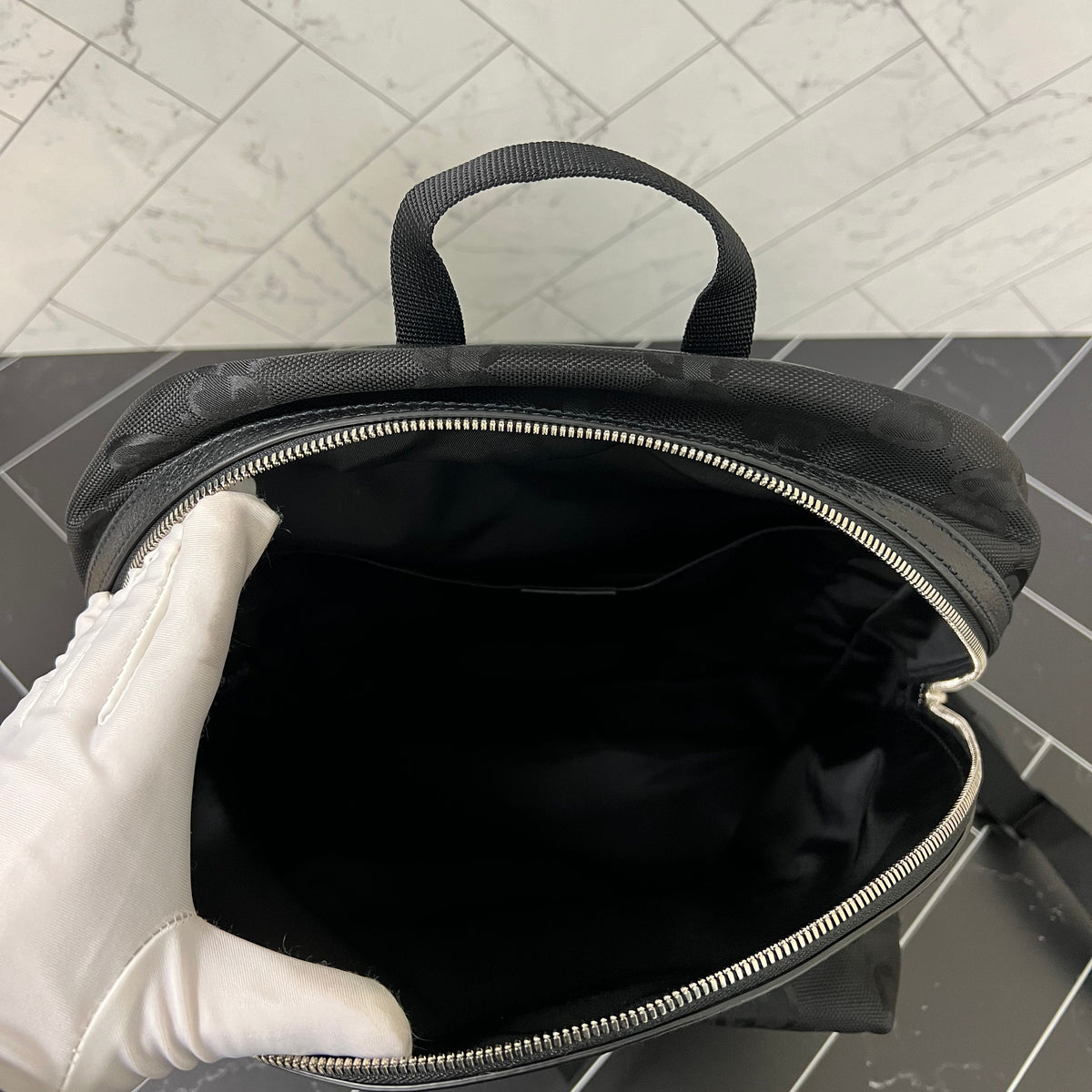 BRAND Gucci Black Nylon Off The Grid Large Backpack