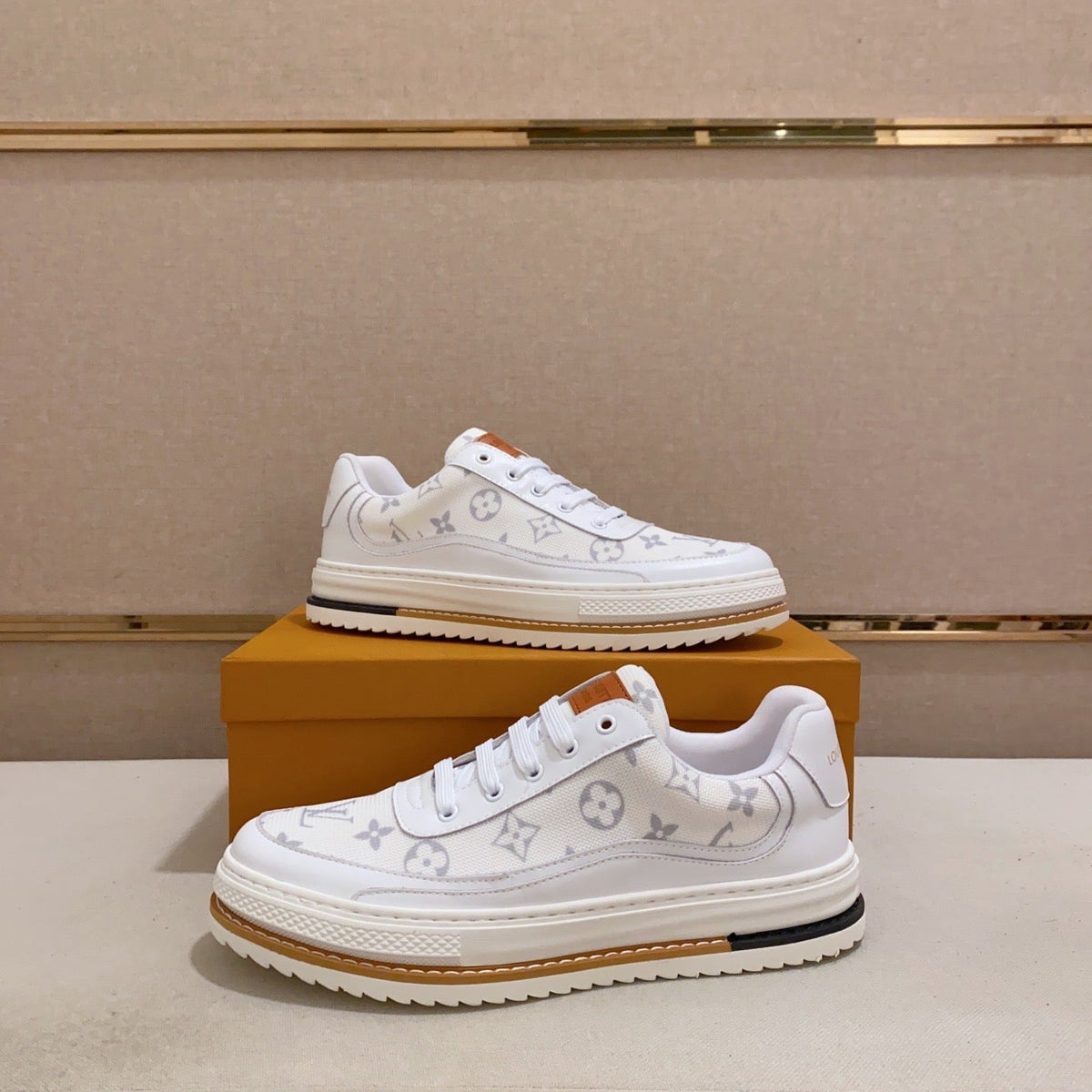 MSE079 LB Men's Sneakers / Size7-10