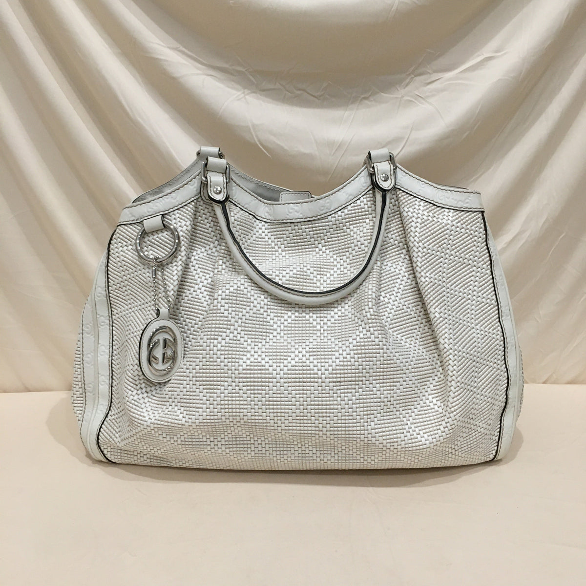 Gucci White Woven Raffia Diamante Sukey Large Tote Sku# 70846
