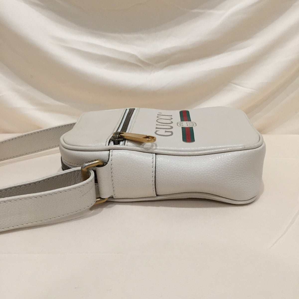 Gucci White GG Leather Messenger Crossbody Bag Sku# 72025