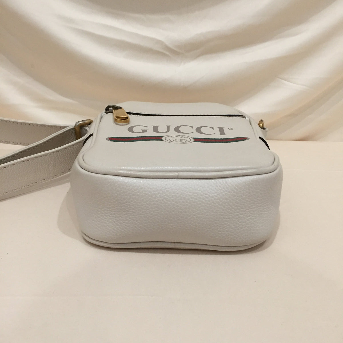 Gucci White GG Leather Messenger Crossbody Bag Sku# 72025