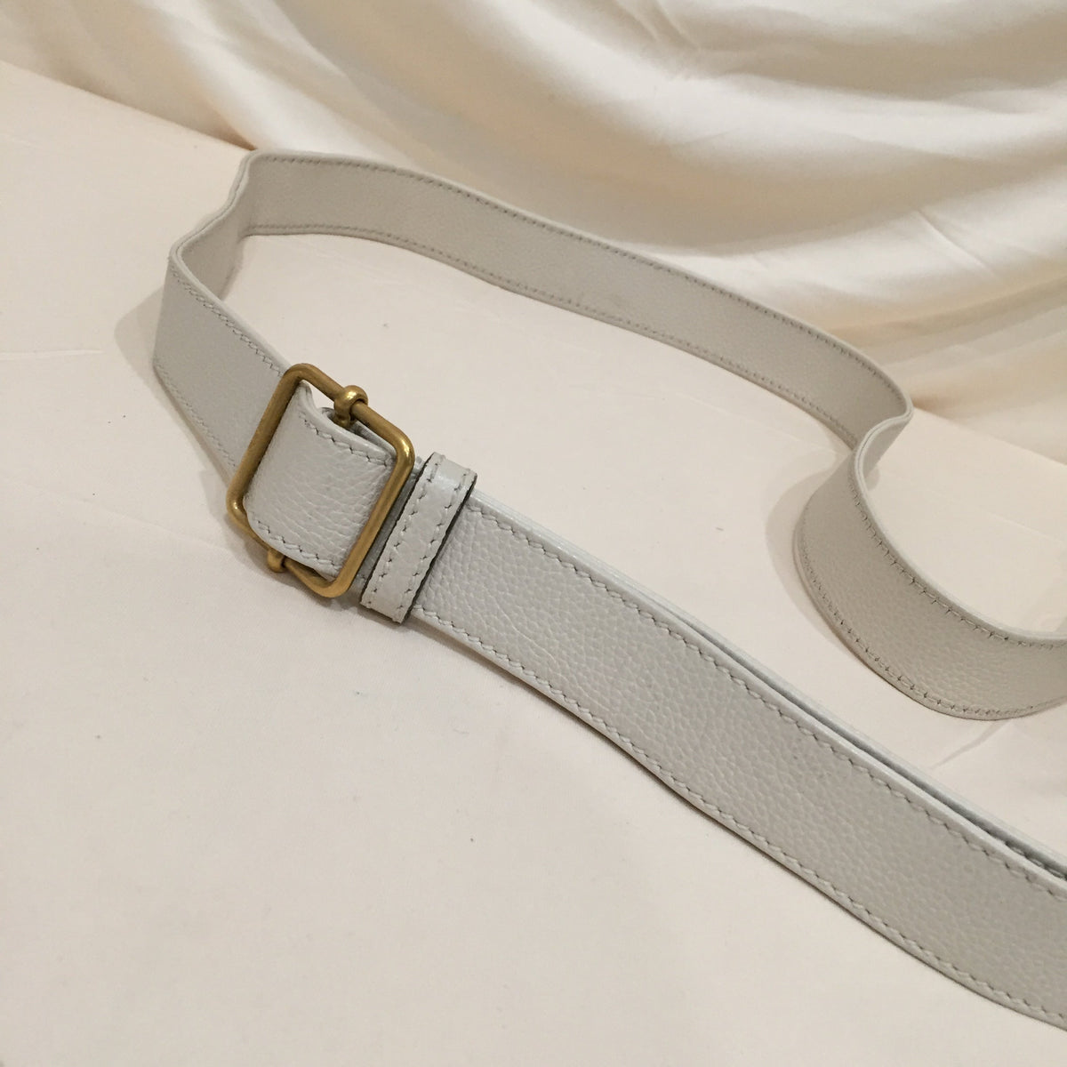 Gucci White GG Leather Messenger Crossbody Bag Sku# 72025