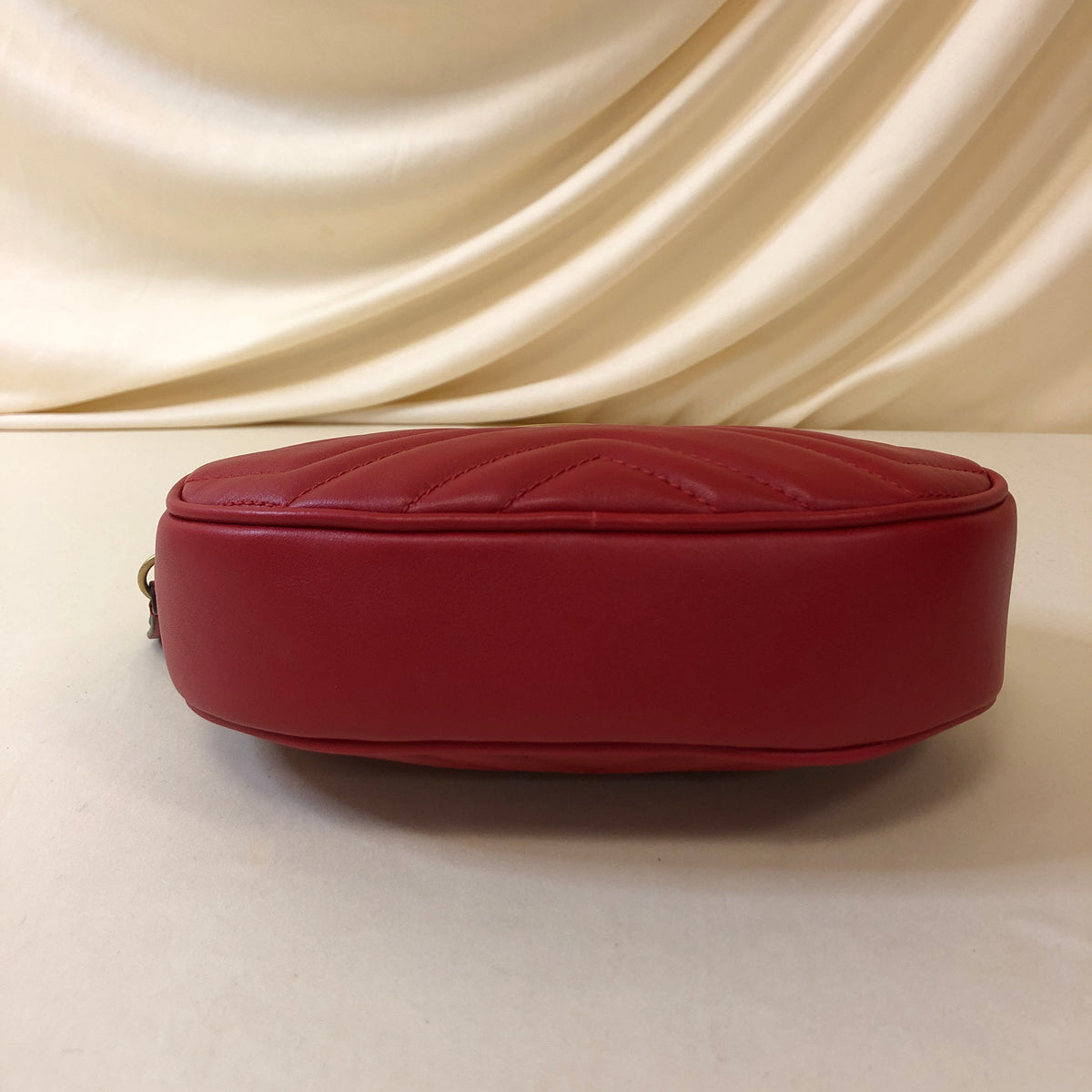 Gucci Red Leather Belt Bag 75/30 Sku# 63743