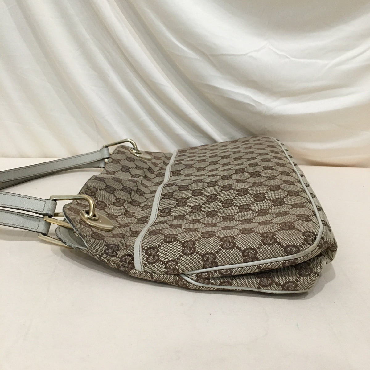 Gucci Beige White GG Canvas Shoulder Bag Sku# 71190L