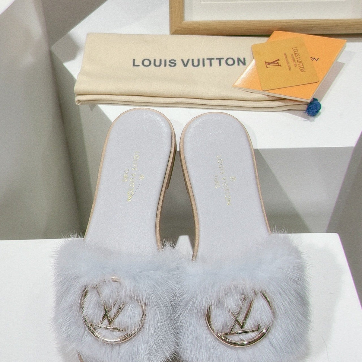 SE1173 LB Mink Fur Flat Mule / Size5-12
