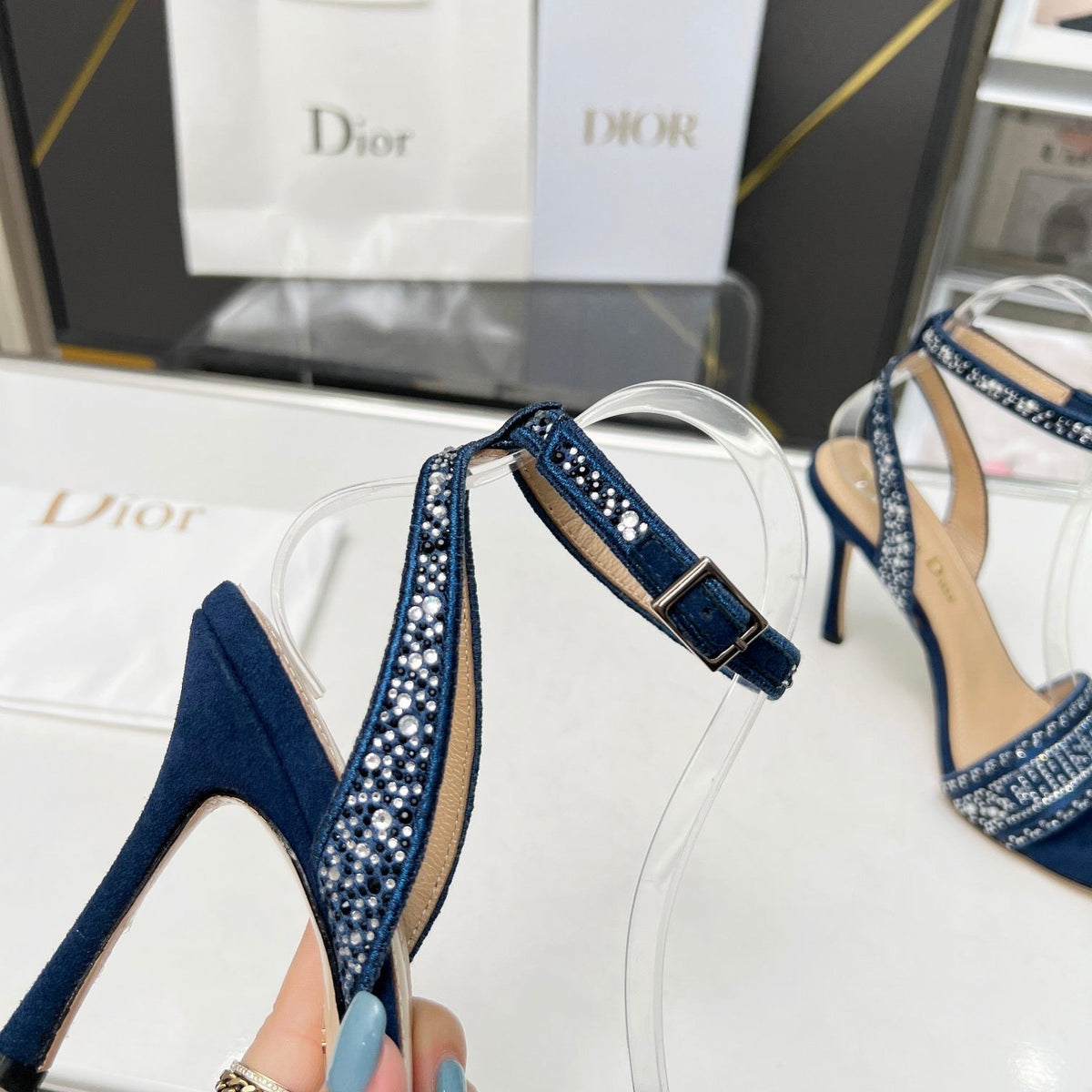 SE1108 DR Dway Heeled Sandal /  Size5-10