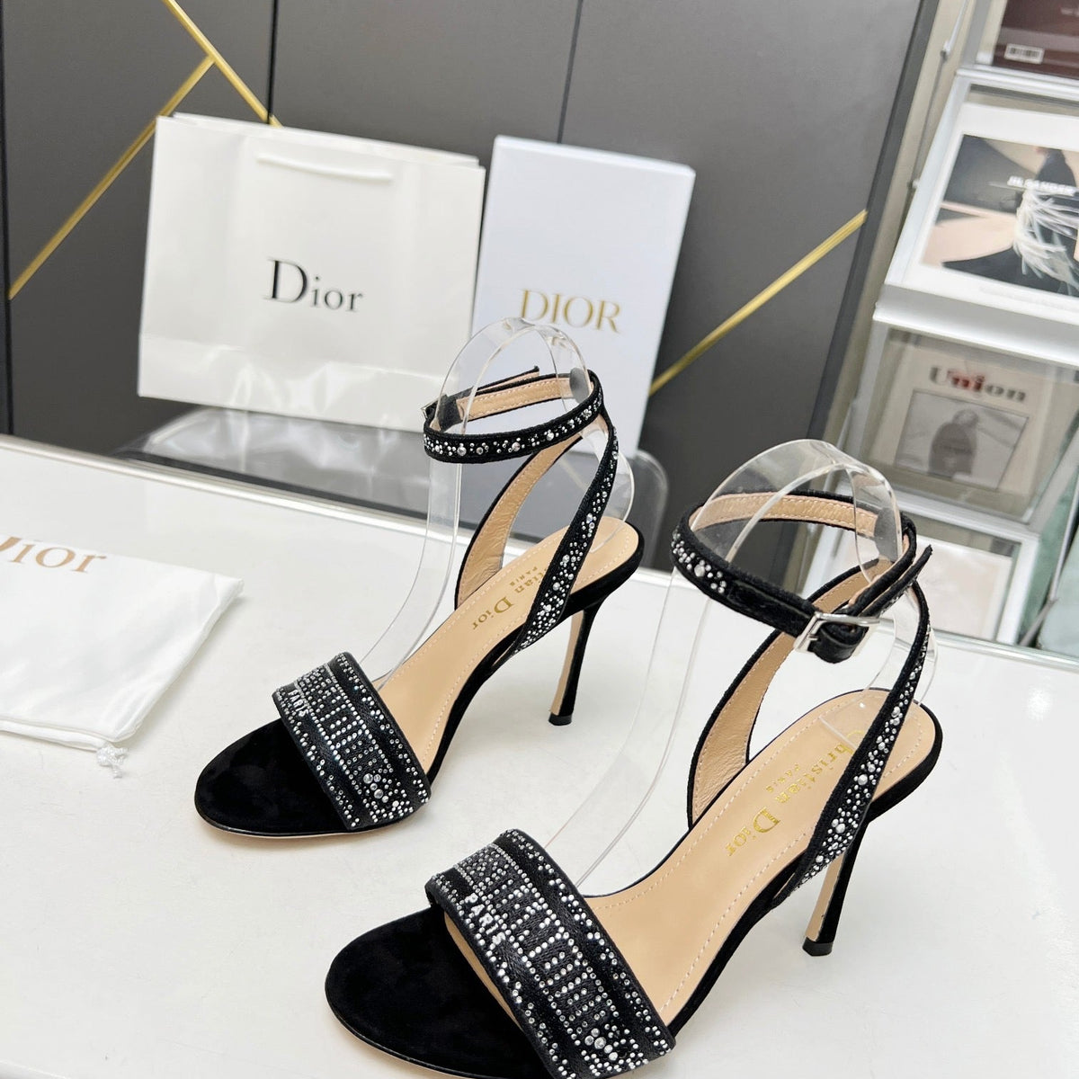 SE1109 DR Dway Heeled Sandal /  Size5-10