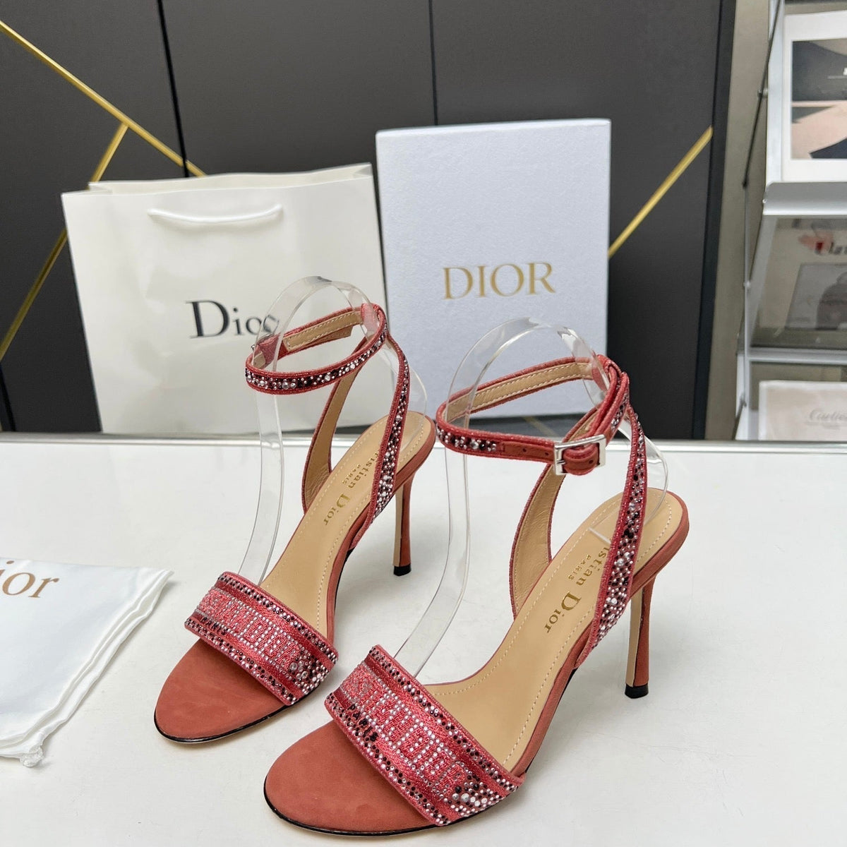 SE1110 DR Dway Heeled Sandal /  Size5-10