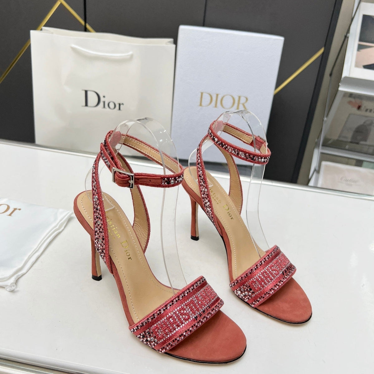 SE1110 DR Dway Heeled Sandal /  Size5-10