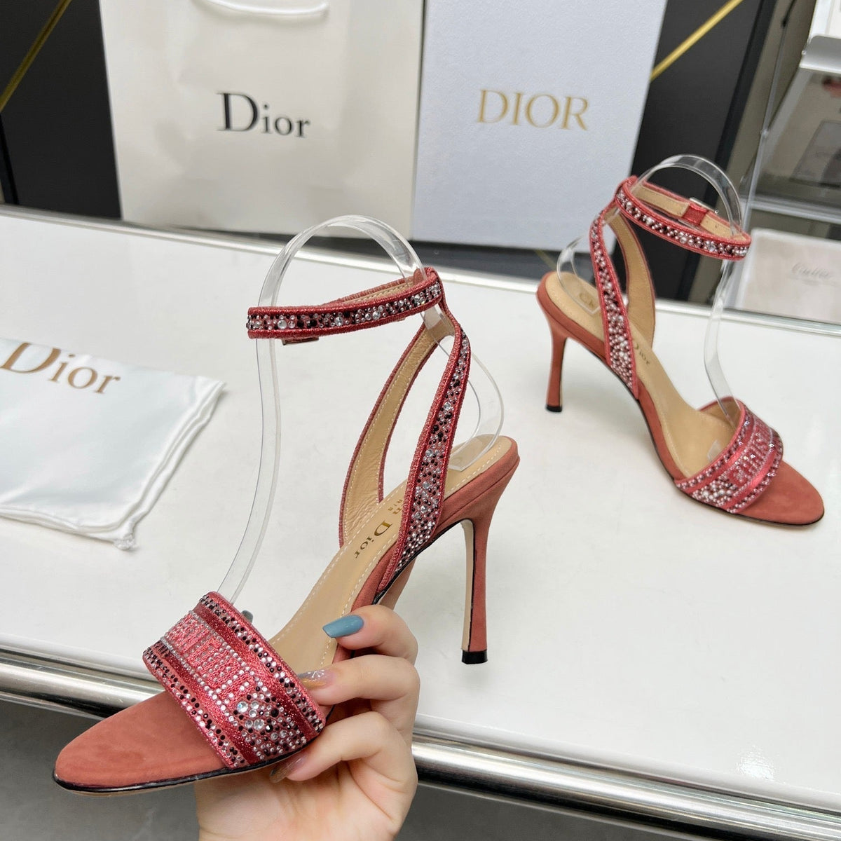 SE1110 DR Dway Heeled Sandal /  Size5-10