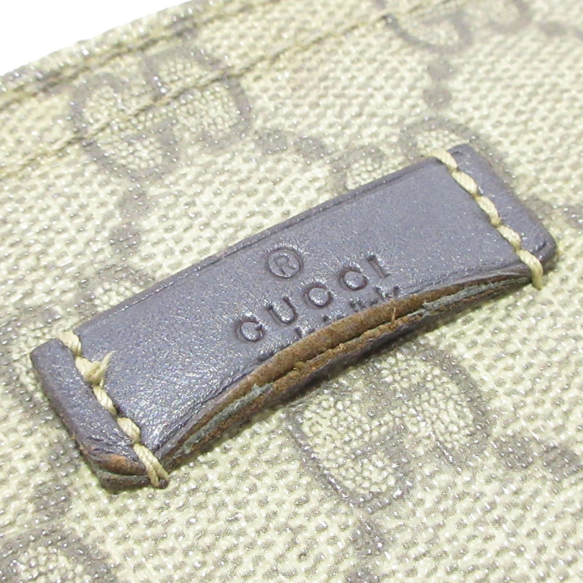GUCCI GG Supreme Crossbody Crossbody Bag