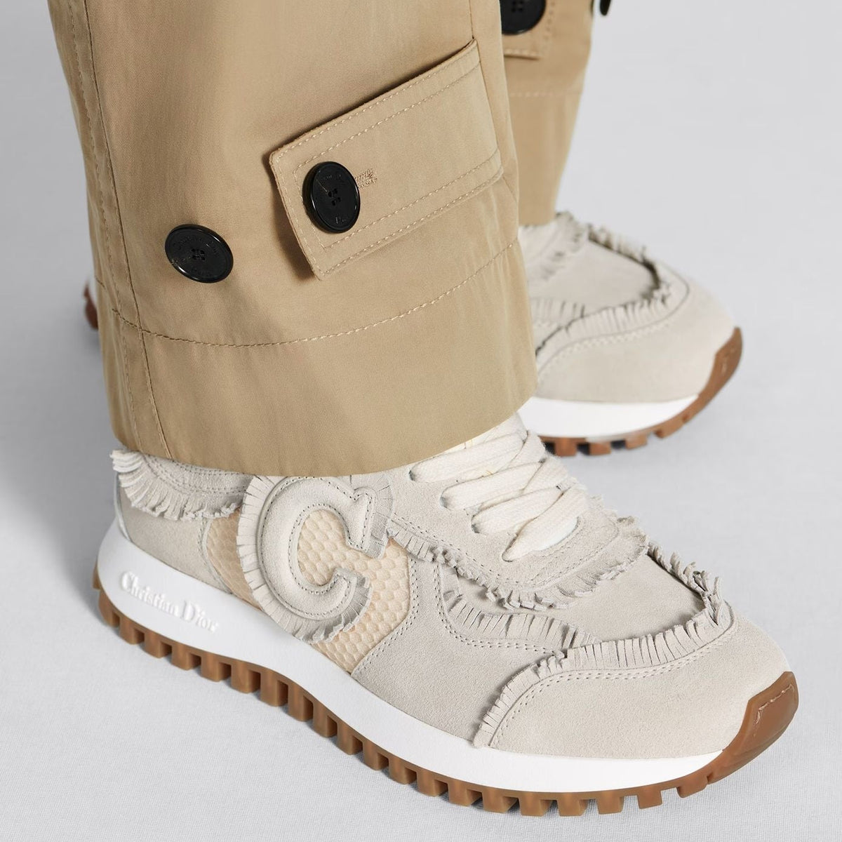 SNEAKER CD LATERALES DESHILACHADOS