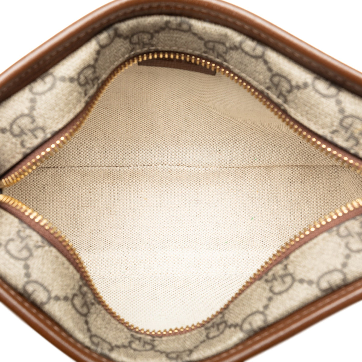 GUCCI GG Supreme Fake/Not Cosmetic Pouch Clutch Bag