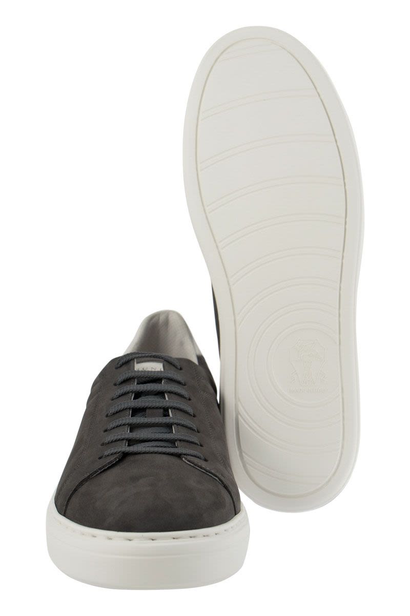 NUBUCK SNEAKERS