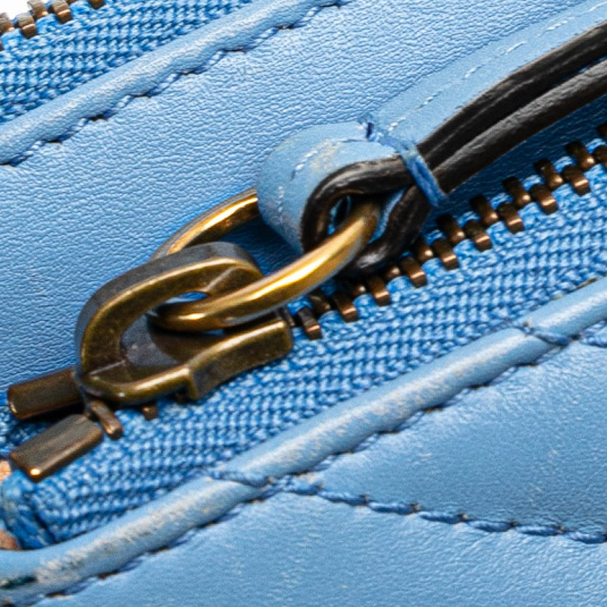 GUCCI Mini GG Marmont Matelasse Crossbody Crossbody Bag