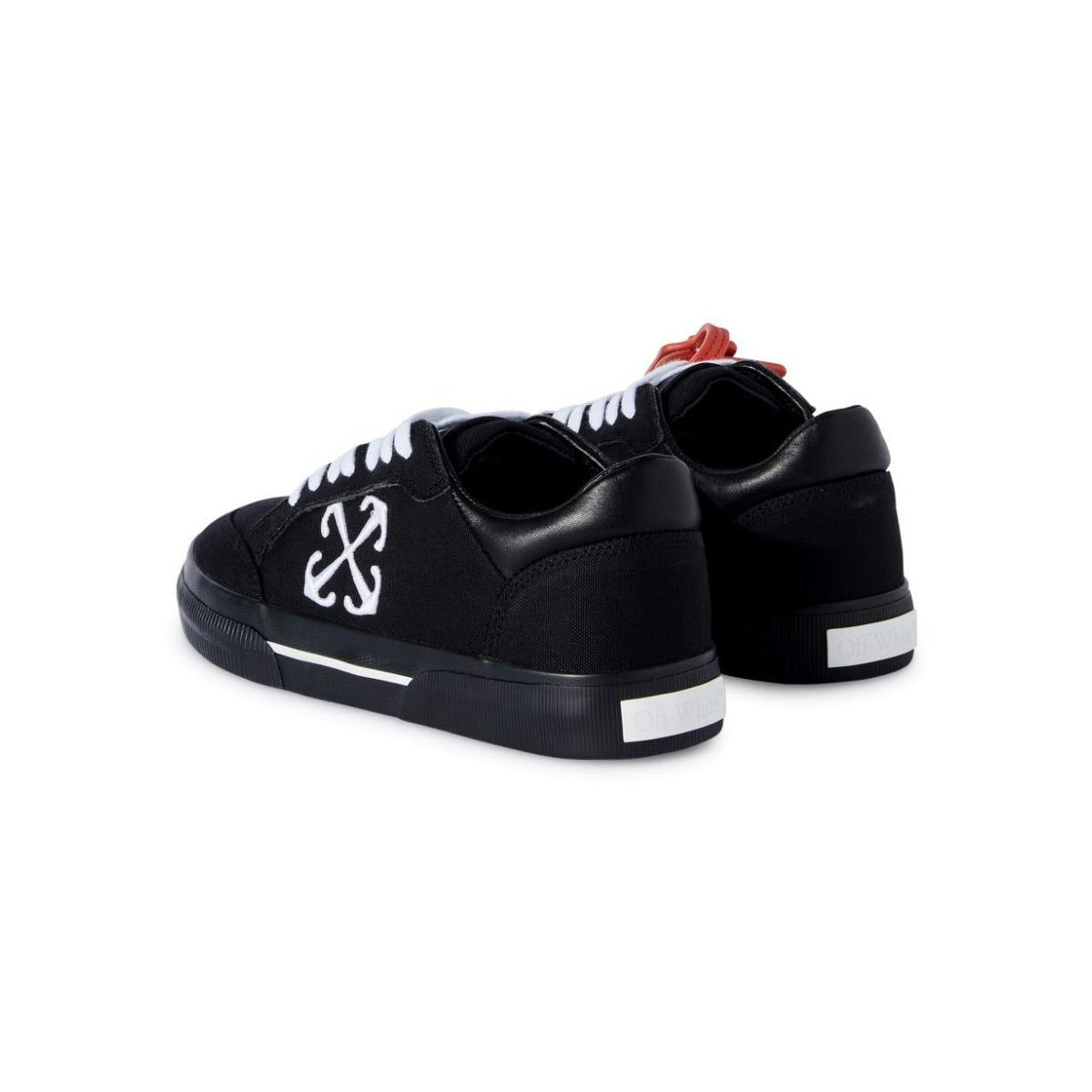 LOW VULCANIZEC SNEAKER