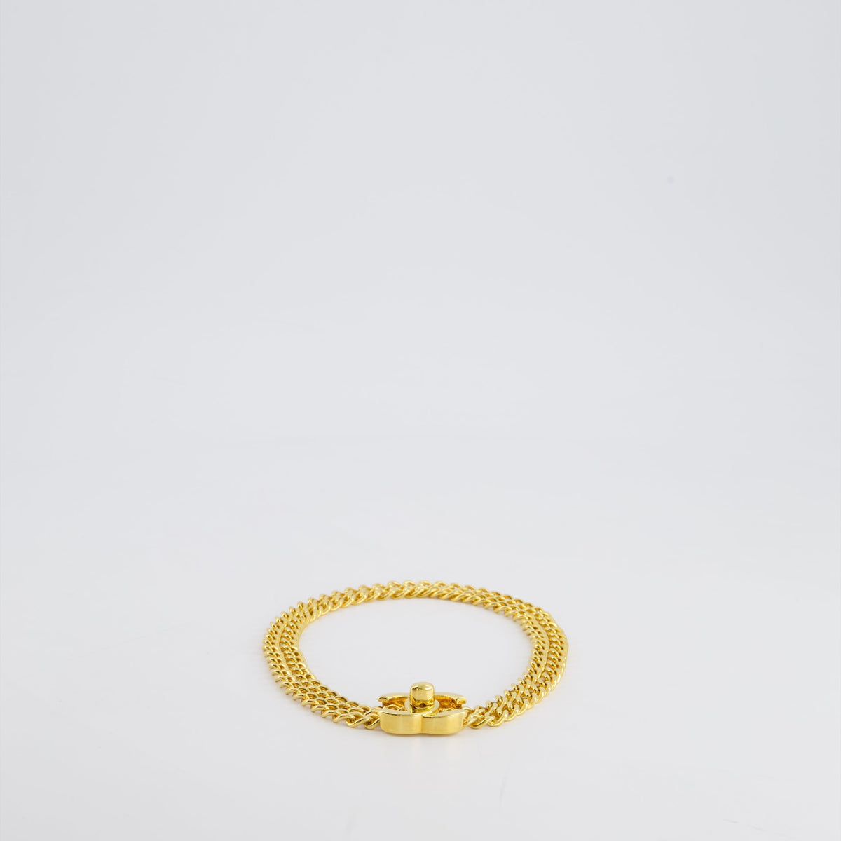Chanel 97P Vintage Gold Chain Chocker Necklace With CC Turn Lock Detail