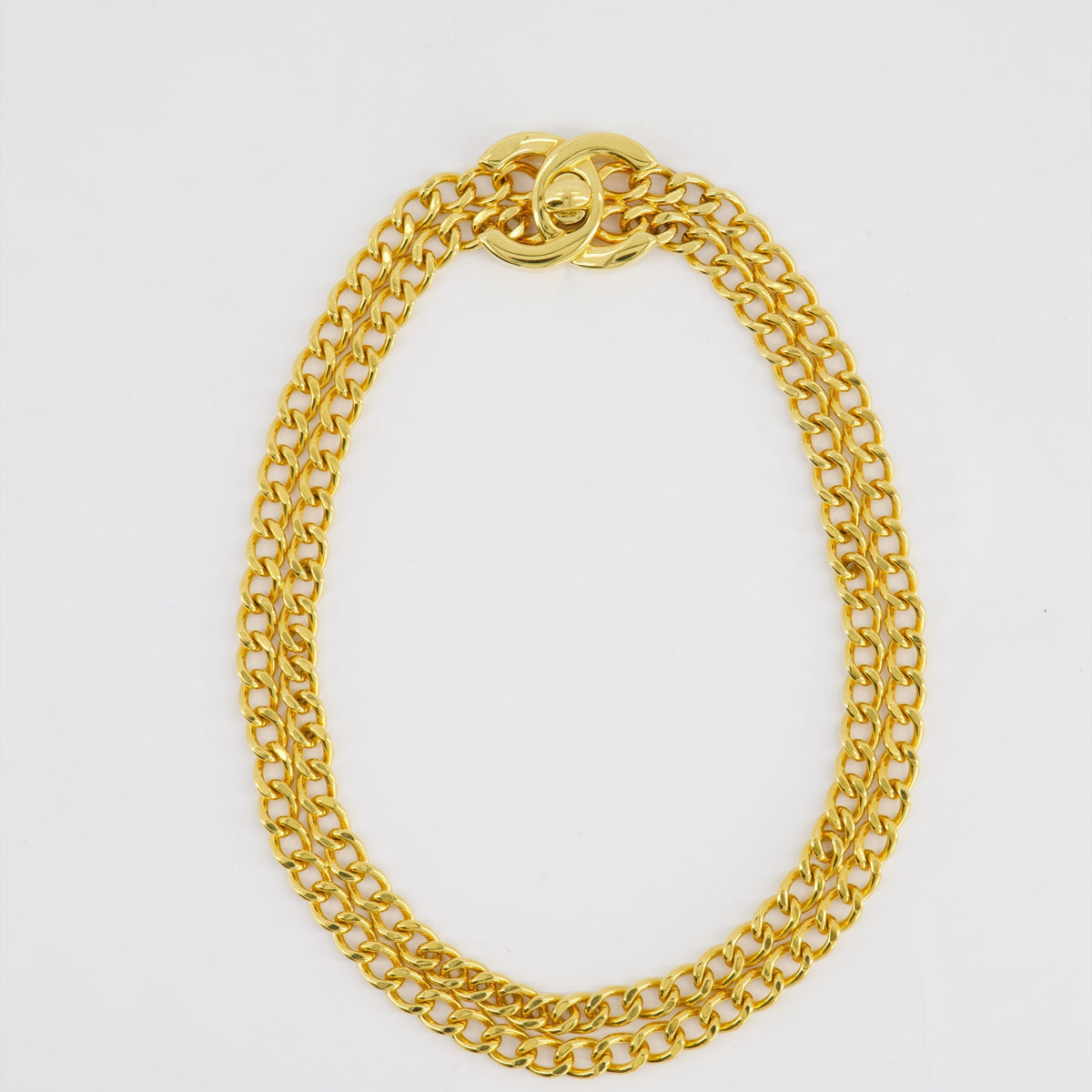 Chanel 97P Vintage Gold Chain Chocker Necklace With CC Turn Lock Detail