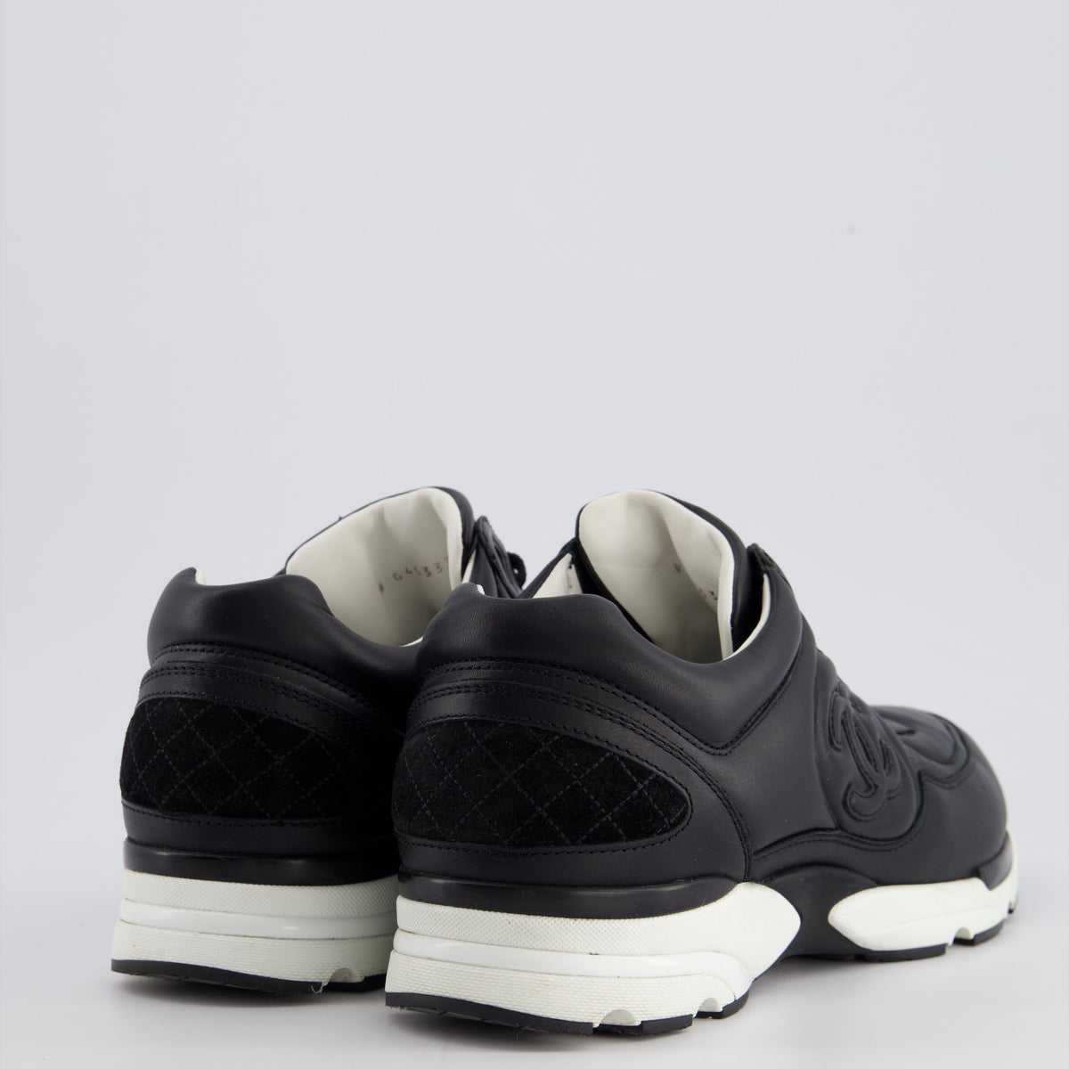 Chanel Black & White Leather Sneakers With CC Logo Detail Size EU 42