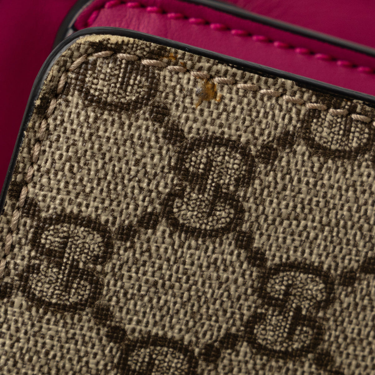 GUCCI Medium GG Supreme Convertible Tote Satchel