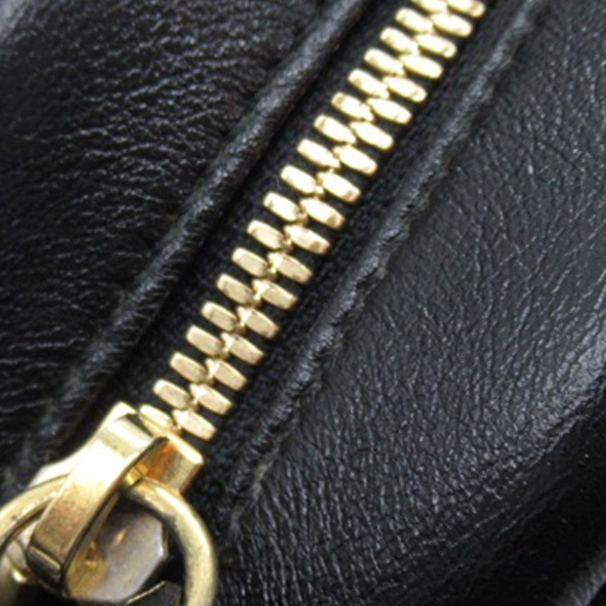 GUCCI Small GG Canvas Marmont Matelasse Camera Bag