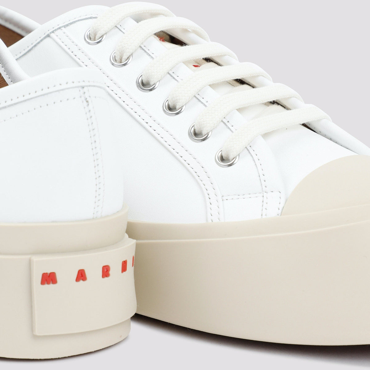 LEATHER PABLO SNEAKERS