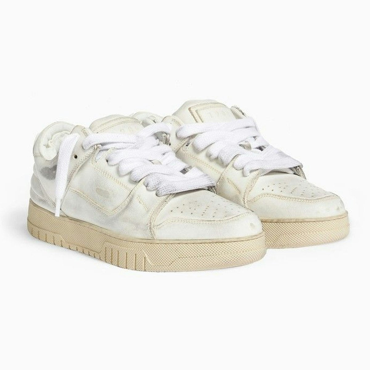 VINTAGE DIRTY WHITE SNEAKERS