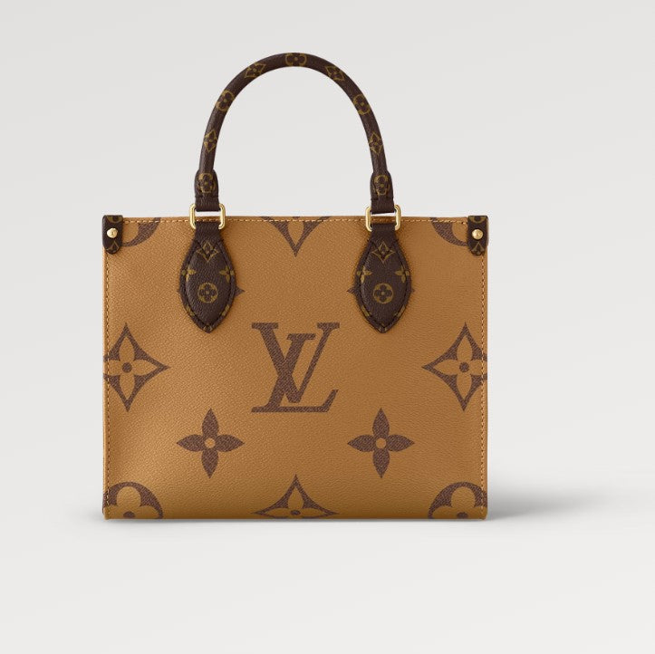 Chloe’s Picks OnTheGo PM Tote Bag