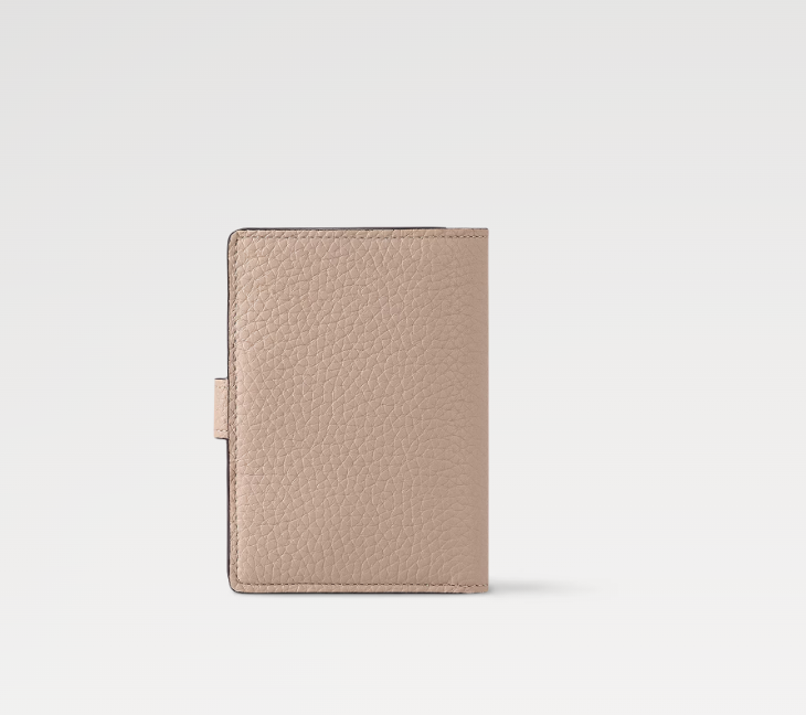 Chloe’s Picks Vertical Compact Wallet Galet