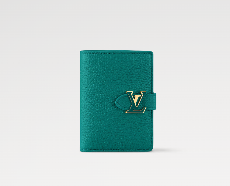 Chloe’s Picks Vertical Compact Wallet Emeraude