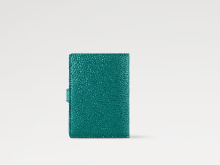 Chloe’s Picks Vertical Compact Wallet Emeraude