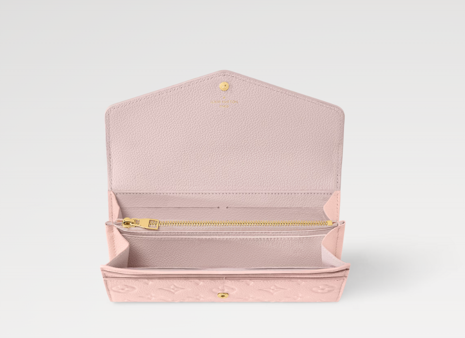Chloe’s Picks SARAH WALLET Pink