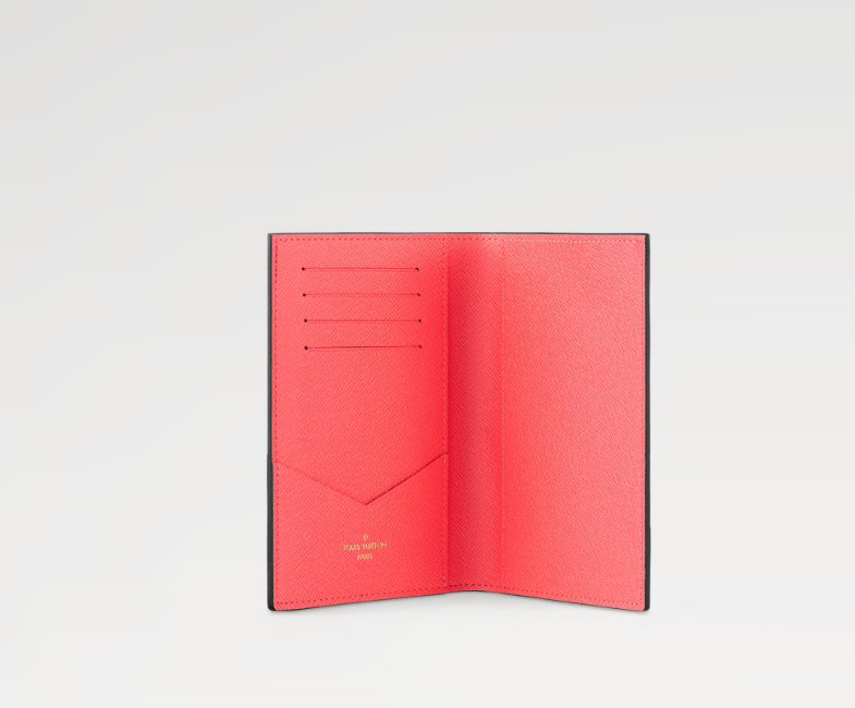 Chloe’s Picks PASSPORT COVER Dragon Fruit Pink