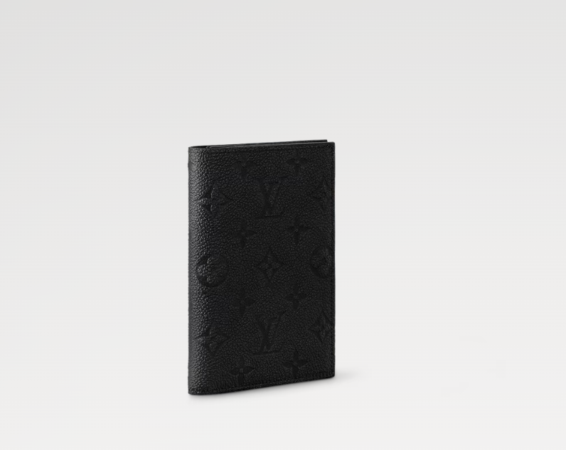 Chloe’s Picks PASSPORT COVER Monogram Black