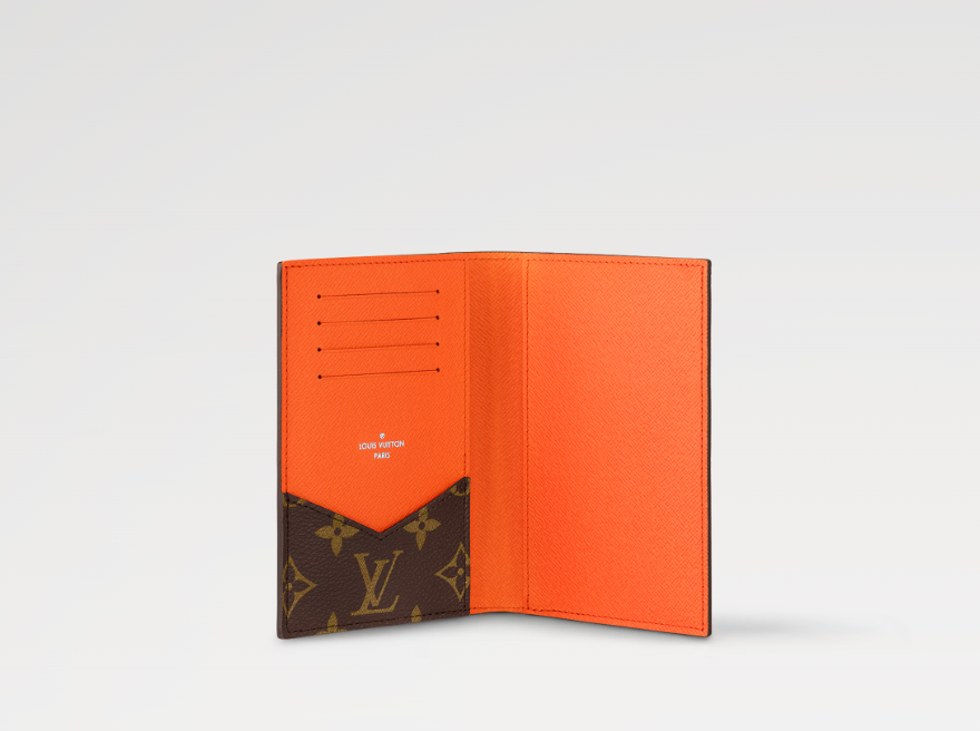 Chloe’s Picks PASSPORT COVER Monogram Macassar Coated Canvas