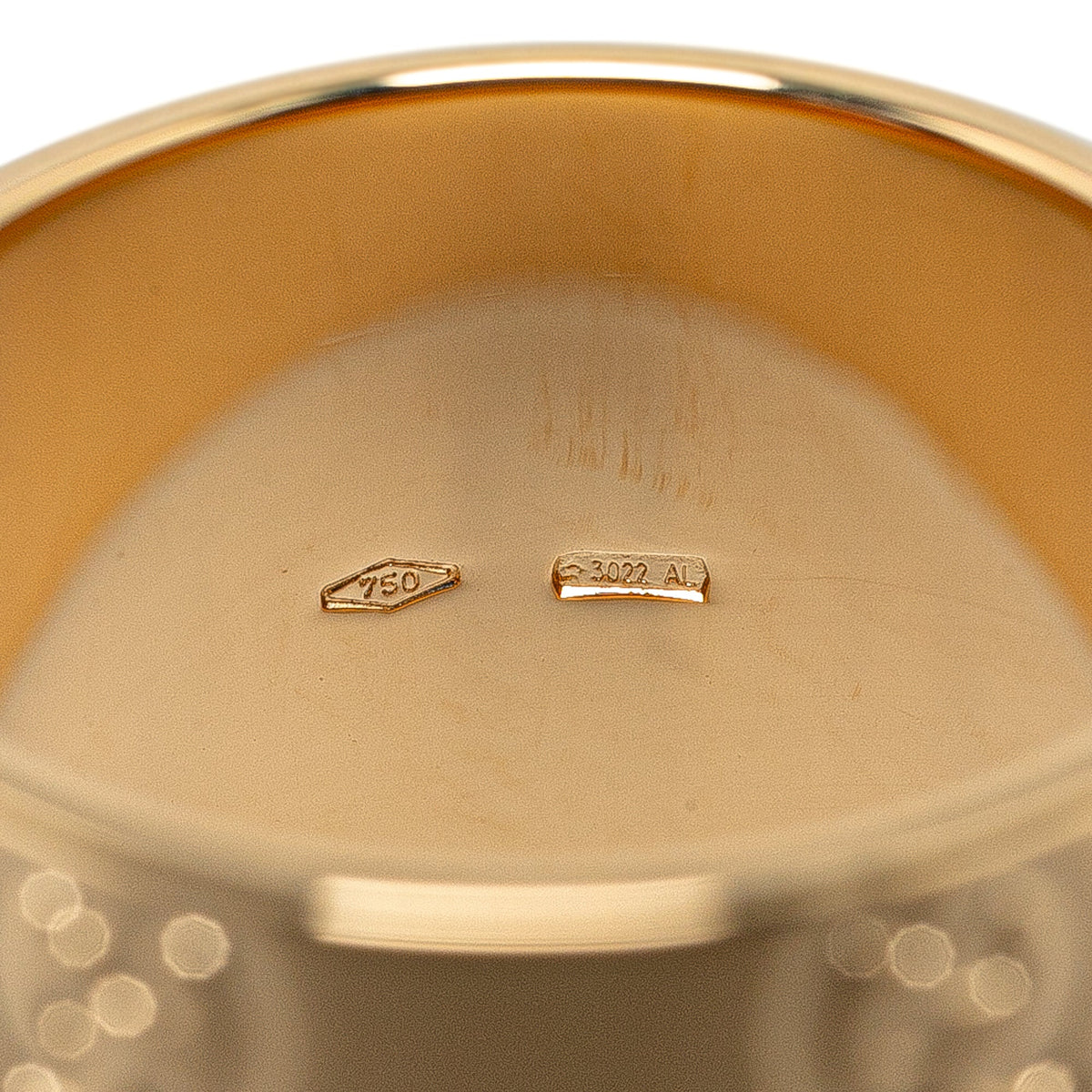 GUCCI 18K Yellow Gold Wide Icon Ring Costume Ring