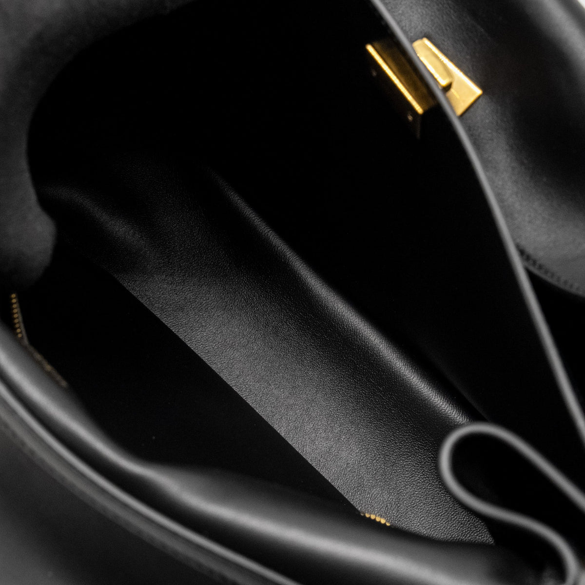 balenciaga Medium Rodeo Handbag Smooth Calfskin Black GHW