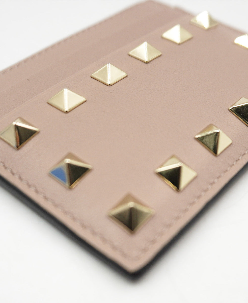 Rockstud Accents Leather Card Holder Cream