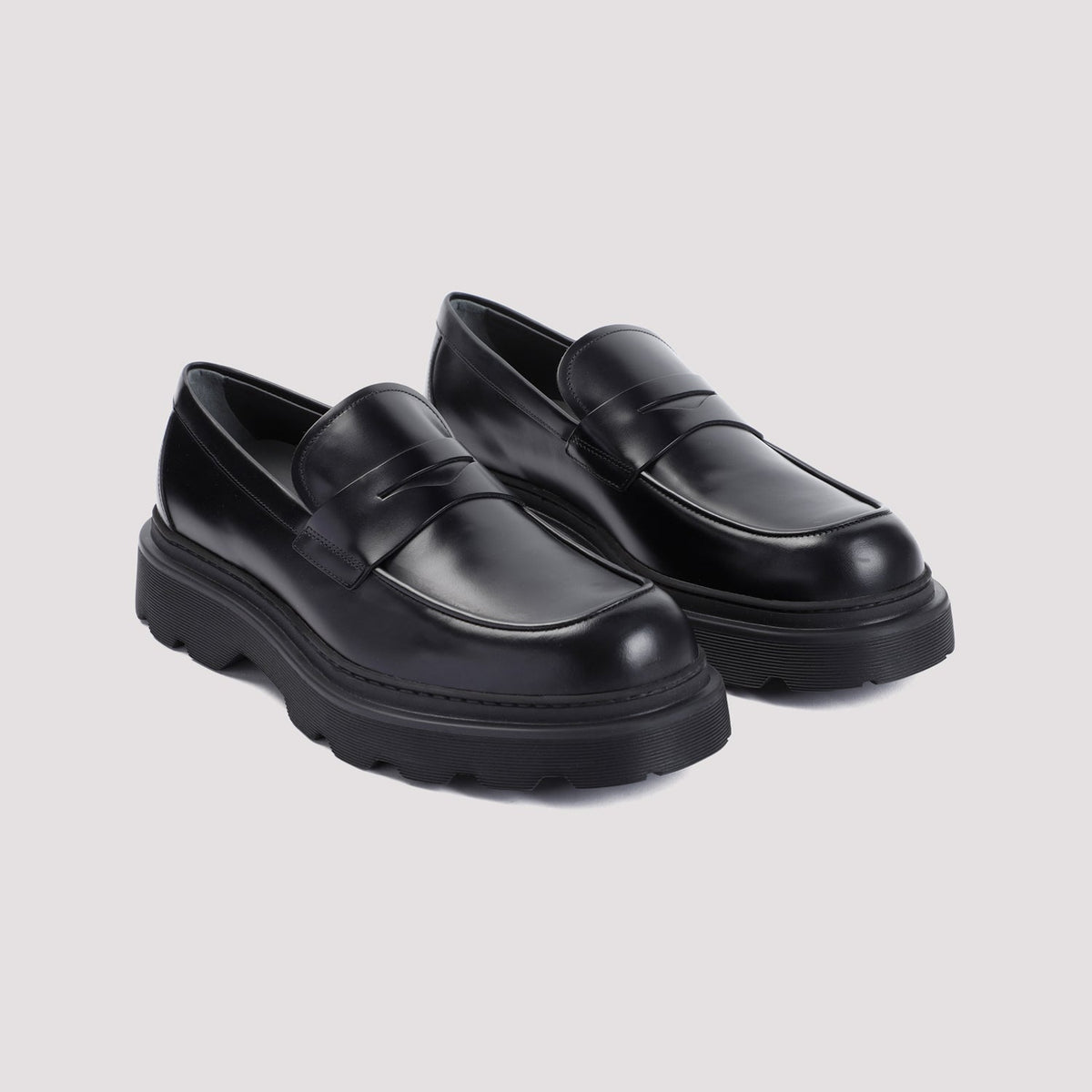LEATHER LOAFERS