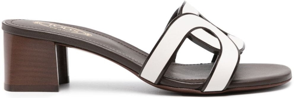 LEATHER HEELED SANDAL
