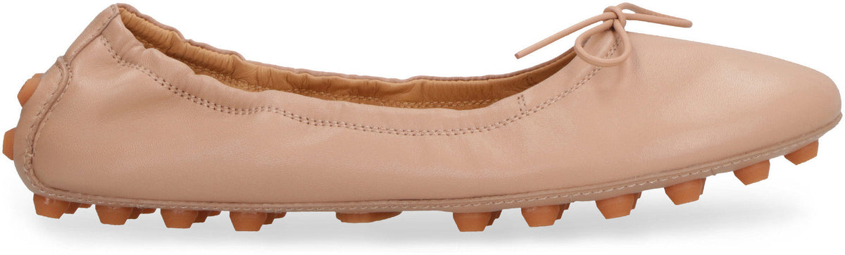 BALLERINA WITH BOW AND GROMMETS