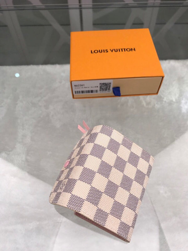 I W Fashion Lu-Vi bags - 17489