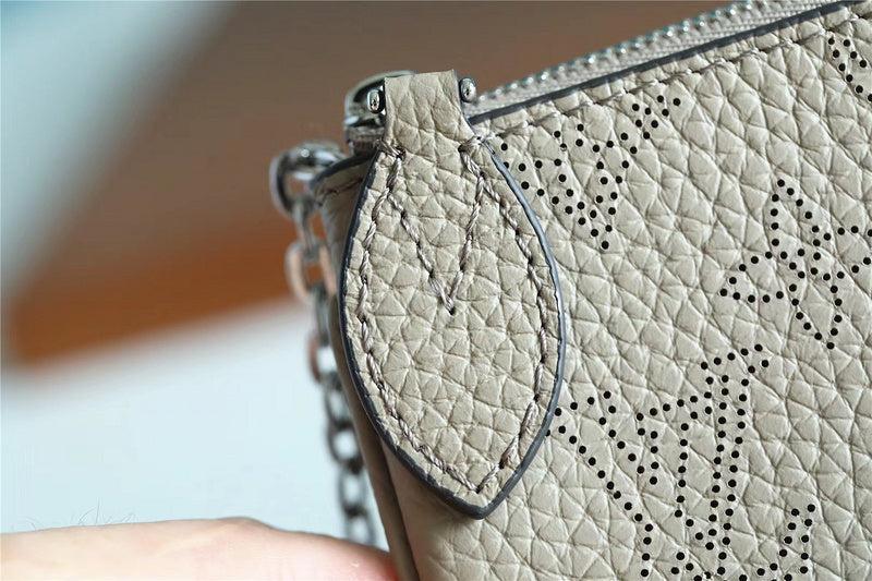 I W Fashion Lu-Vi bags - 8970