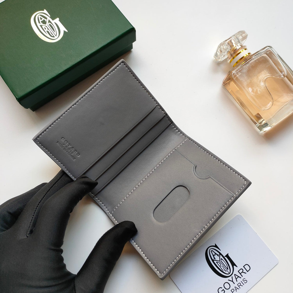 Elite Carryalls