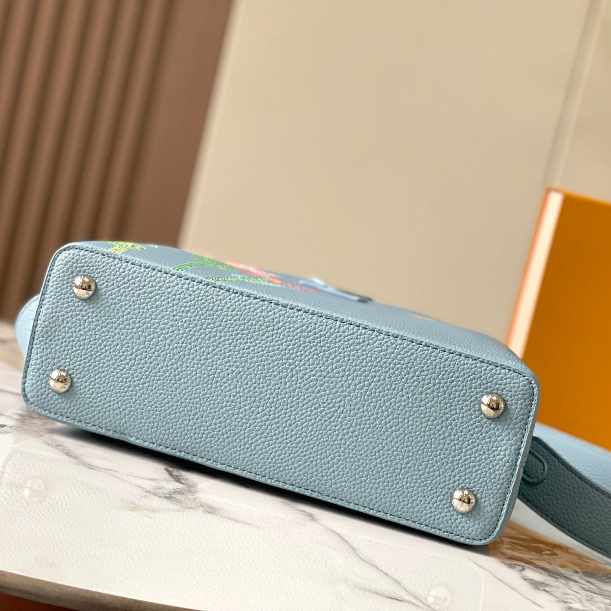 Elite Carryalls