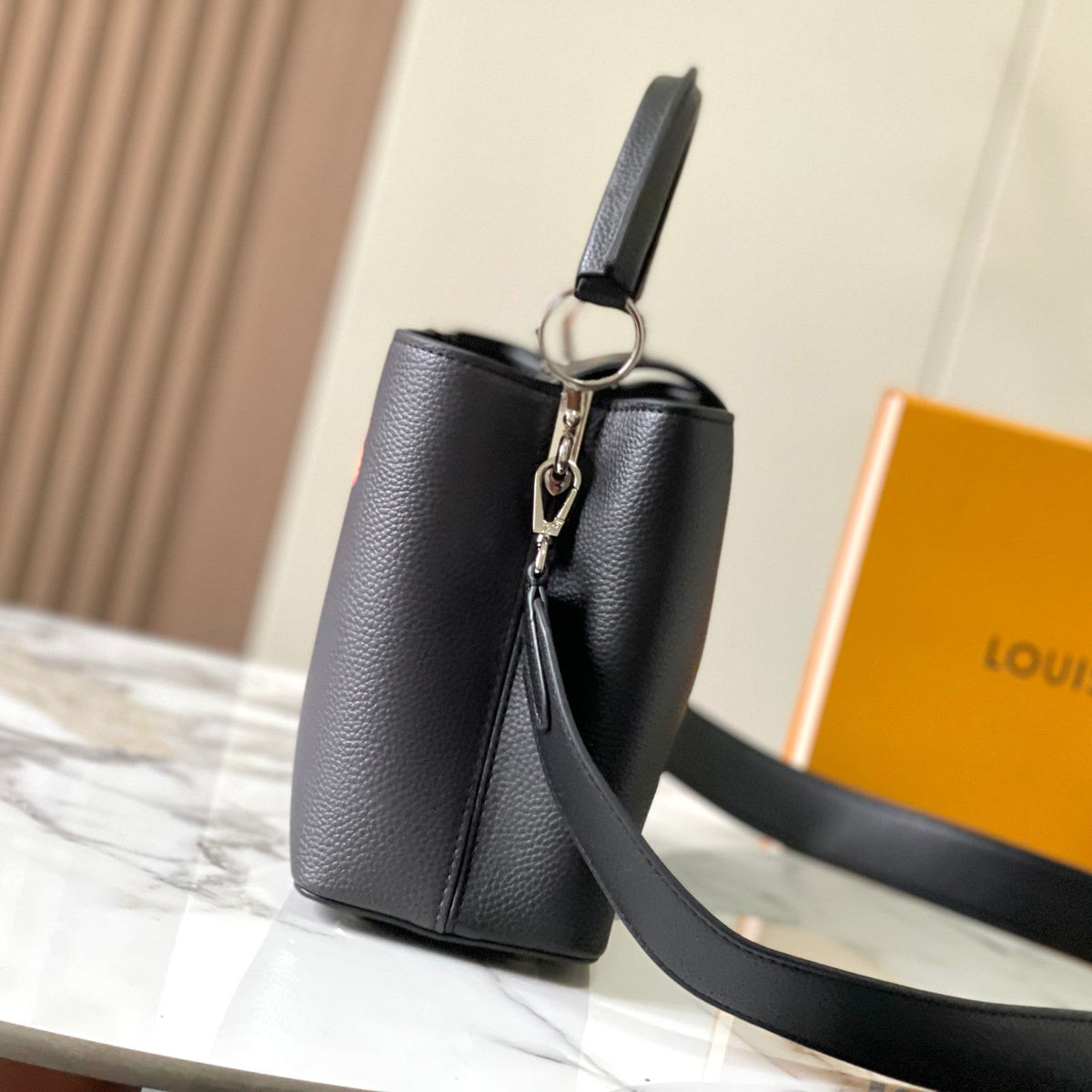 Elite Carryalls