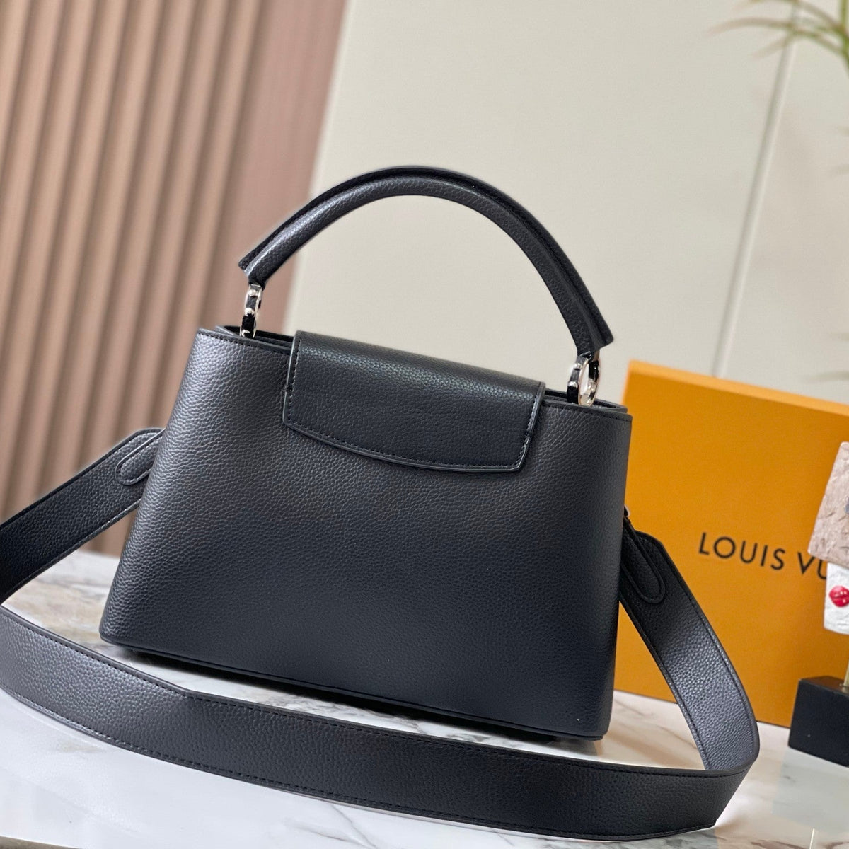 Elite Carryalls