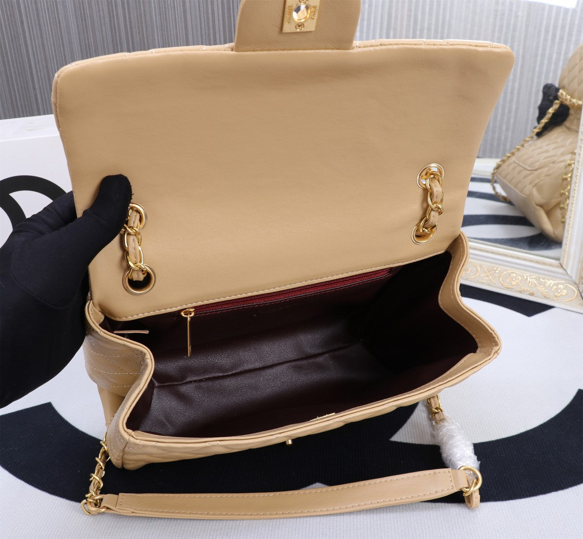 Elite Carryalls