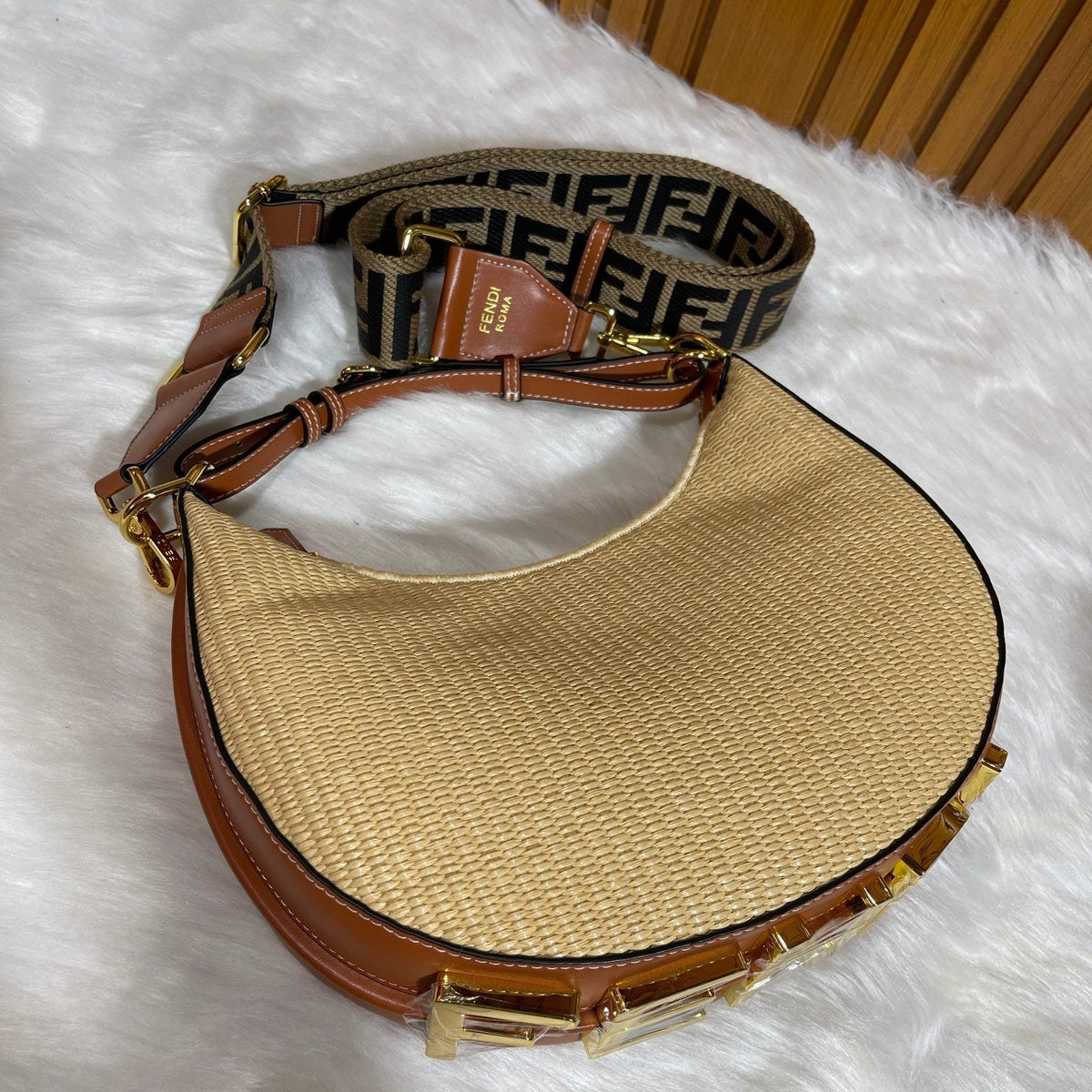 Elite Carryalls